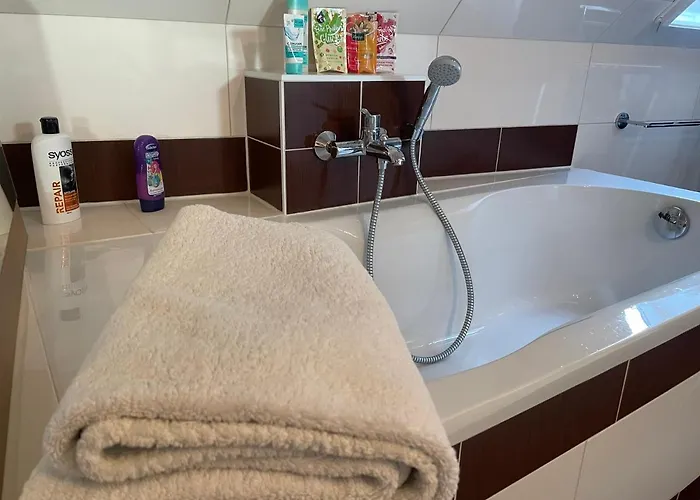 Tannenhaus Hohen Mistorf בית נופש *